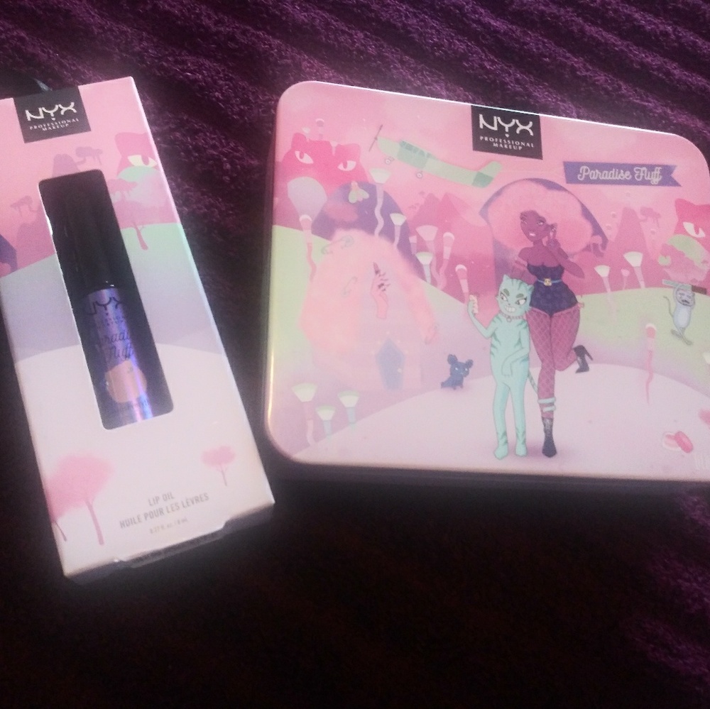 NYX eyeshadow palette and lip oil